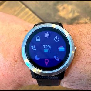 Garmin Vivoactive 3 Smartwatch - LIKE NEW!